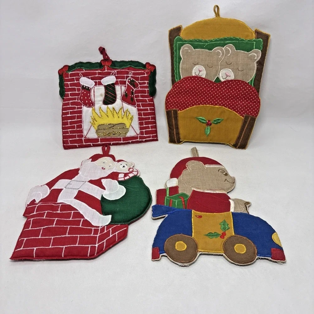 VTG Embroidered Christmas Kitschy Pot Holders Santa Teddy Bear Set of ‎ 4 Plush